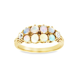 Pre Owned 18ct Opal and Diamond Ring ZU43